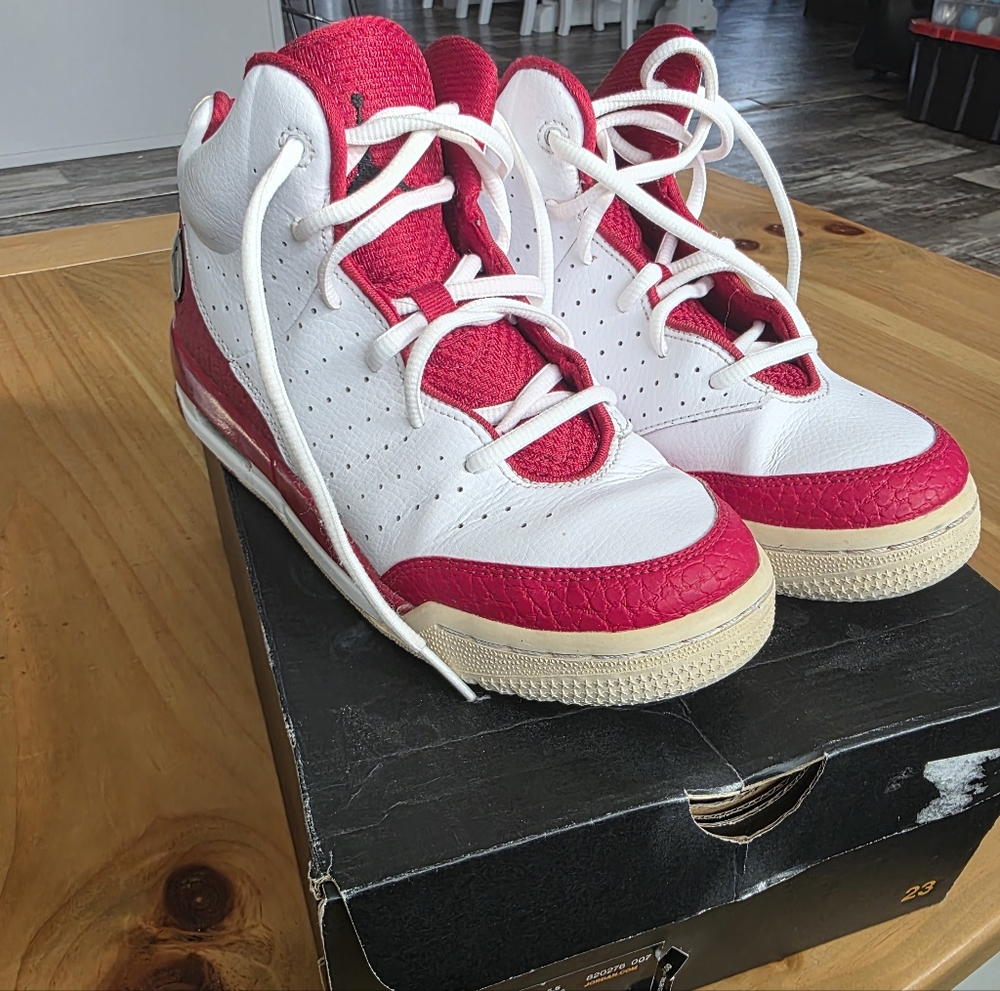 Jordan Flight Tradition Big Kids Style - 6Y  White And Red